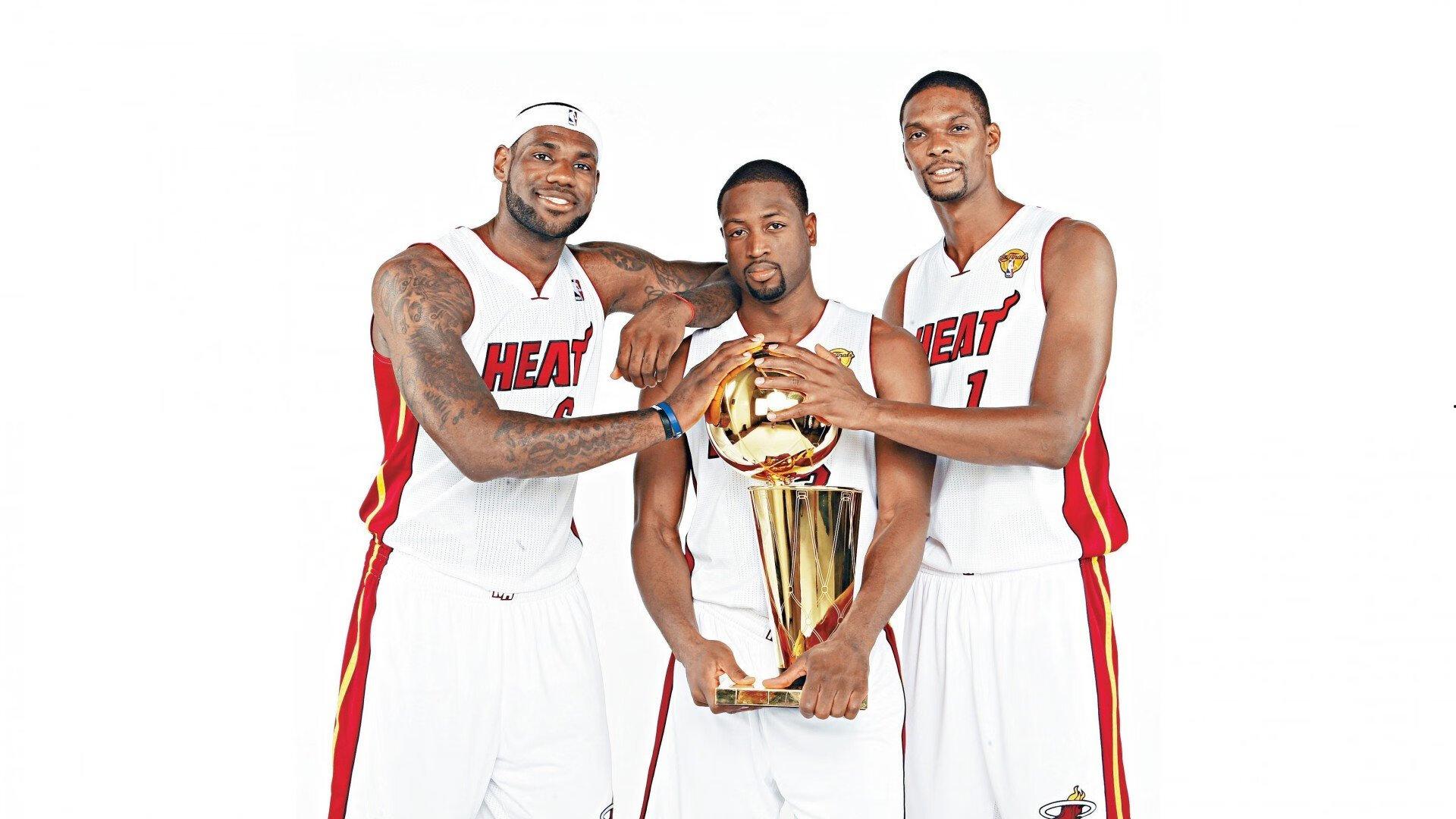 韦少缺阵引发阵容重构，战术拼凑难掩体系隐忧